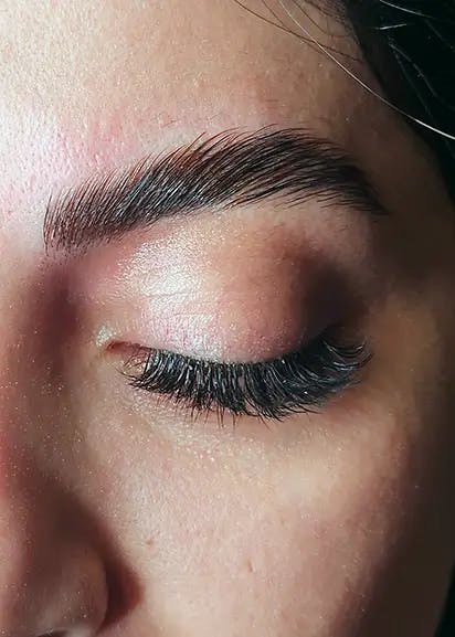 Diamond Eyelash Extensions (Bulleen) - Classic lashes for a natural, lengthened look.
