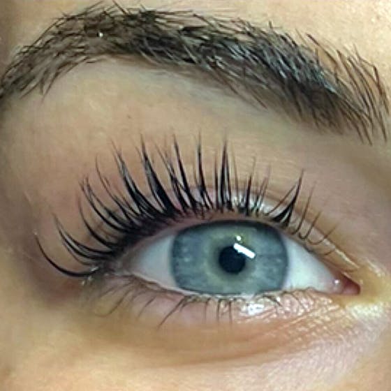 Diamond Eyelash Extensions (Bulleen ) - Lash lift for naturally curled lashes.