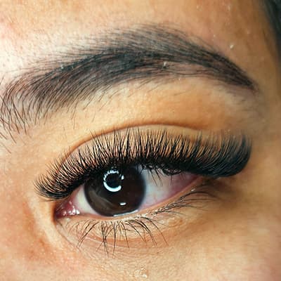 Hybrid eyelash extensions in different lengths offered by Diamond Eyelash Extensions in Melbourne, allowing you to customize your desired look.