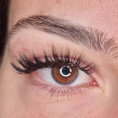 Wispy eyelash extensions in different lengths offered by Diamond Eyelash Extensions in Melbourne, allowing you to customize your desired look.